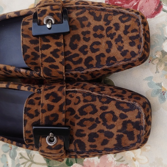 Stuart Weitzman Leopard Print Driving Loafer Shoes with Buckle Women's 8.5 - Picture 8 of 17